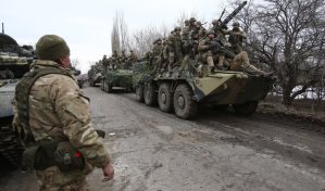 EEUU envía artillería a Ucrania para destruir el poder armamentístico ruso