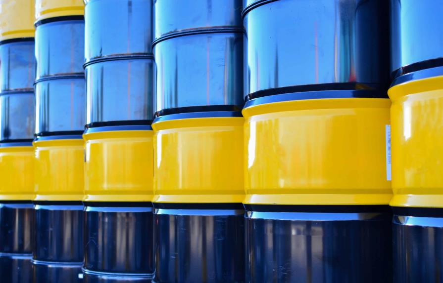 El petróleo de Texas sube un 3.2 % y cierra en 101.70 dólares el barril