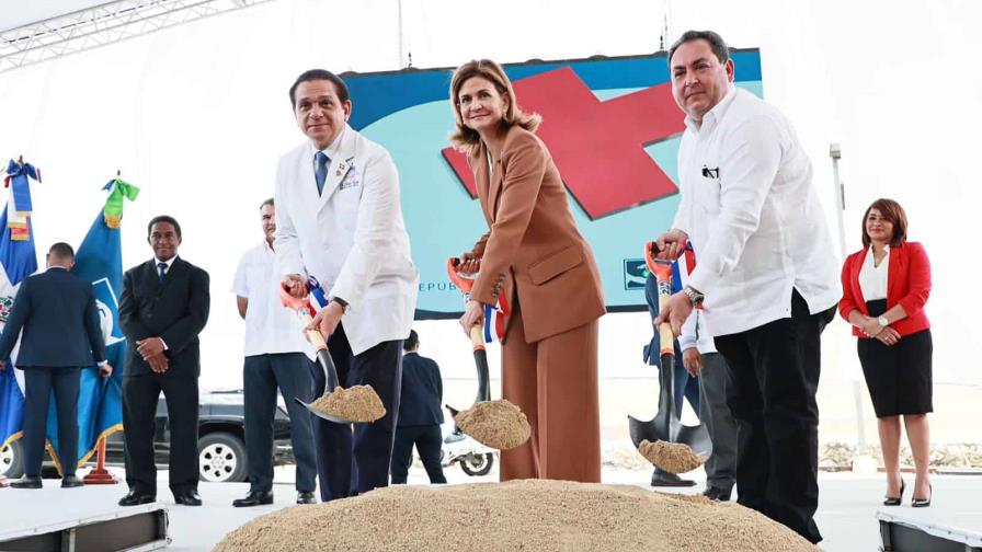 Vicepresidenta deja iniciado trabajos remozamiento del Hospital de la Mujer Vicepresidenta deja iniciado trabajos remozamiento del Hospital de la Mujer