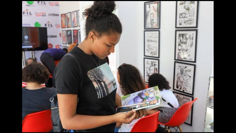 Martes de conferencias, charlas, exposiciones, documentales y teatro en la Feria del Libro Martes de conferencias, charlas, exposiciones, documentales y teatro en la Feria del Libro