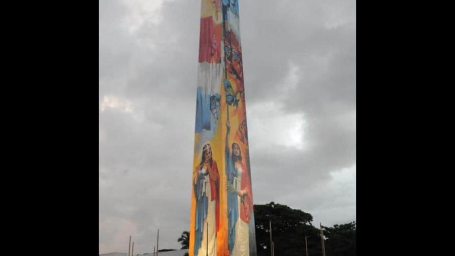 Cultura restaura Obelisco con obra de Dustin Muñoz