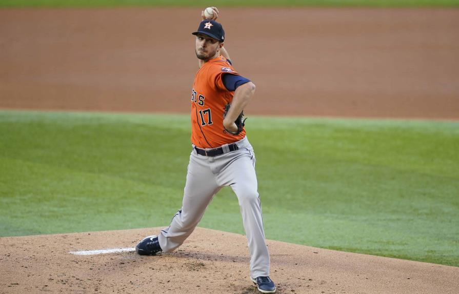 VÍDEO | Tucker aporta jonrón a victoria de Astros sobre Rangers