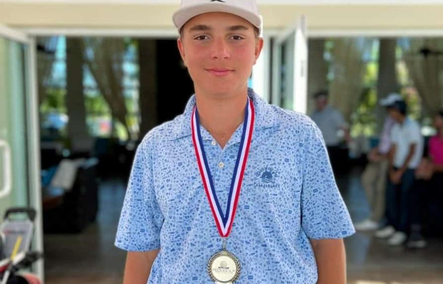 Huerta y Mosyagina dominan octava parada del Tour Juvenil de golf