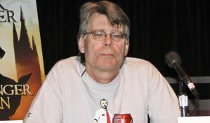 Así cocina Stephen King el salmón: aterrorizó a todos