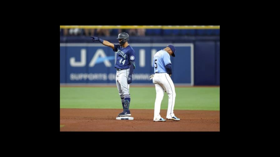Marineros de Seattle doblegan a erráticos Rays