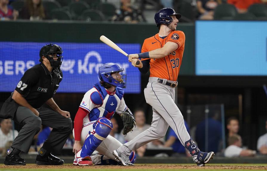 VÍDEO | Dominicano Javier gana como abridor, Astros superan a Rangers