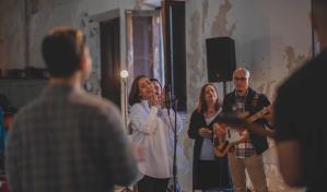 Cantantes cristianos Arisa, Yamilka Aristy y Artelis lanzan “Pentecostés”