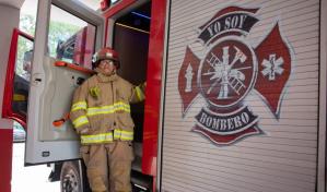 El capitán Rafy vive su sueño como bombero