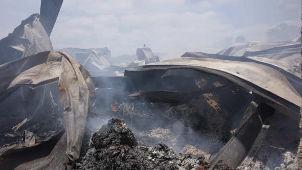 Se reactiva fuego en empresa de pacas de San Pedro de Macorís