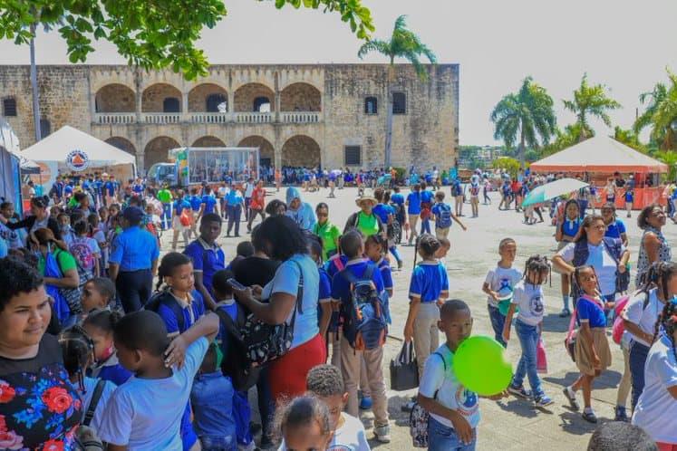 Visita los últimos días de la Feria del Libro en ‘La Zona’