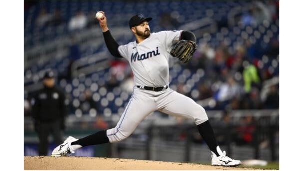 López mejora efectividad su a 0.39, en victoria de Marlins