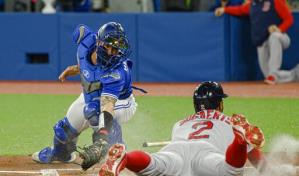 Rafael Devers de 5-2 en triunfo de Medias Rojas sobre Azulejos