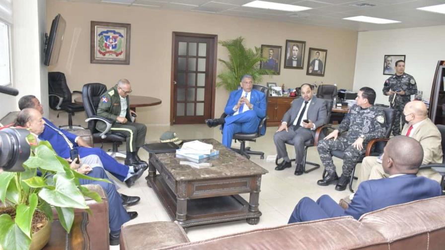 Evalúan estatus de vehículos retenidos en el Canódromo para entregarlos a dueños