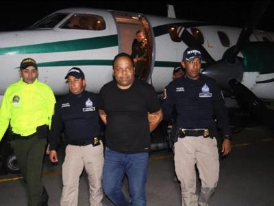 César el Abusador demandó a Estados Unidos