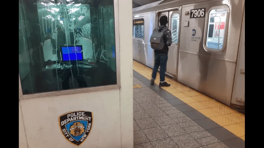 Dos personas mueren atropelladas por un vagón de metro en Nueva York Dos personas mueren atropelladas por un vagón de metro en Nueva York