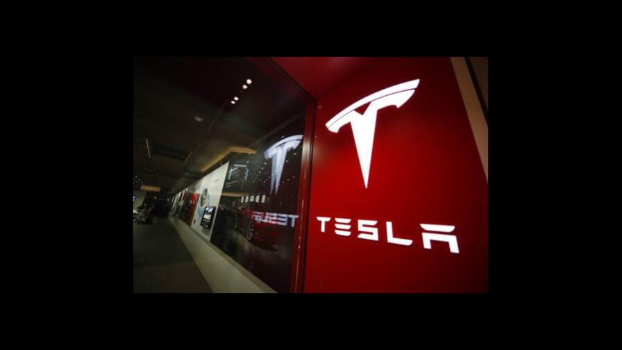 Elon Musk vende 4,4 millones de acciones de Tesla