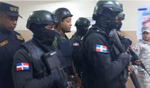 Rochy RD pasó su primera semana tras las rejas y este domingo le conocerán coerción