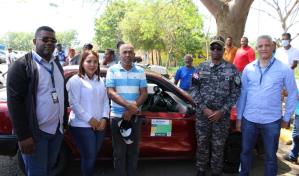 Intrant empieza rotulación de vehículos en rutas del municipio de La Romana