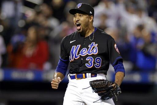 Los Mets de Nueva York lanzan juego sin hit combinado a los Filis