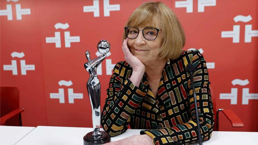La actriz Carmen Maura fue reconocida con el Premio Platino de Honor