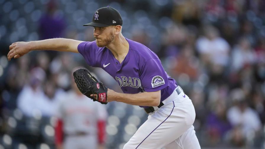 Kuhl brilla en la loma; Rockies superan a Rojos
