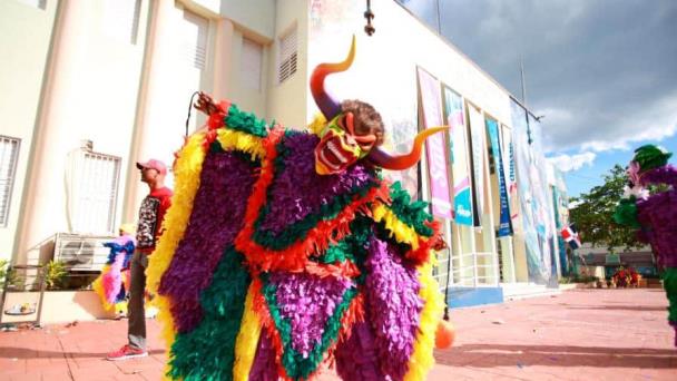 Suspenden por lluvias desfile del carnaval se celebraría en el Malecón