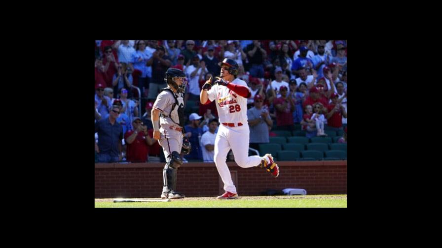 Bader y Arenado guían a los Cardenales sobre Diamondbacks