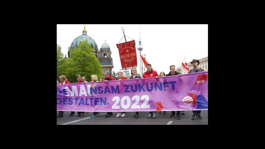 Manifestaciones del 1 de mayo reconocen a trabajadores en Europa
