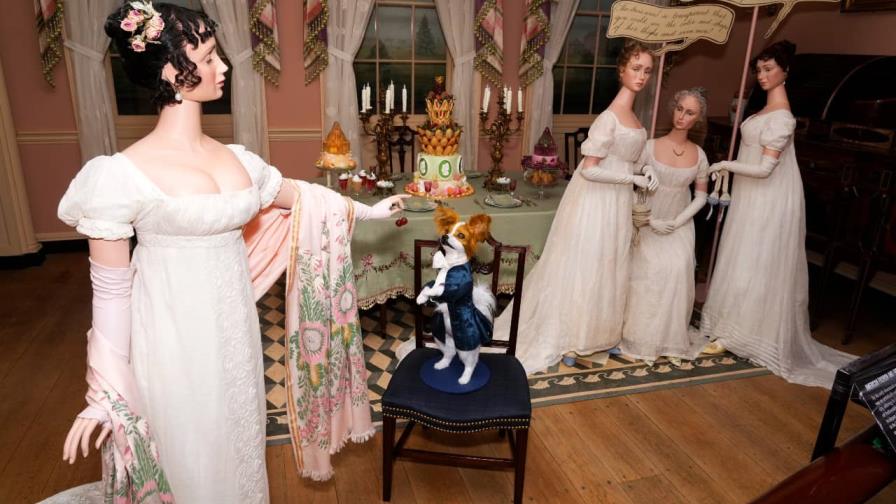 Muestra del Museo Metropolitano de Arte examina la moda, cuadro por cuadro