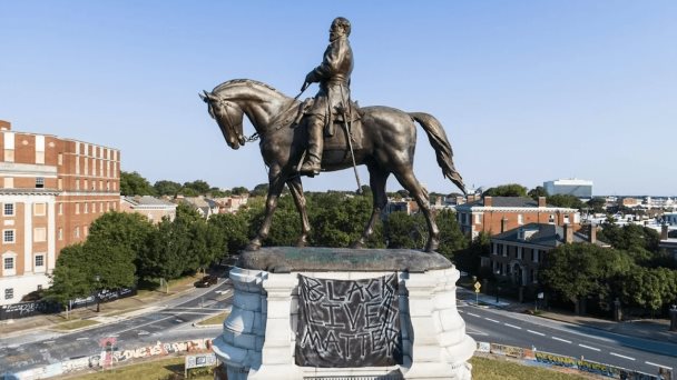 Amenazas de muerte en EEUU para quienes remueven las estatuas de confederados