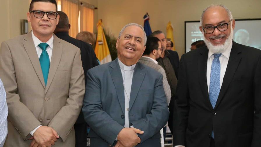 La Universidad Católica Santo Domingo realizó un encuentro con líderes de opinión  y directores de medios de comunicación