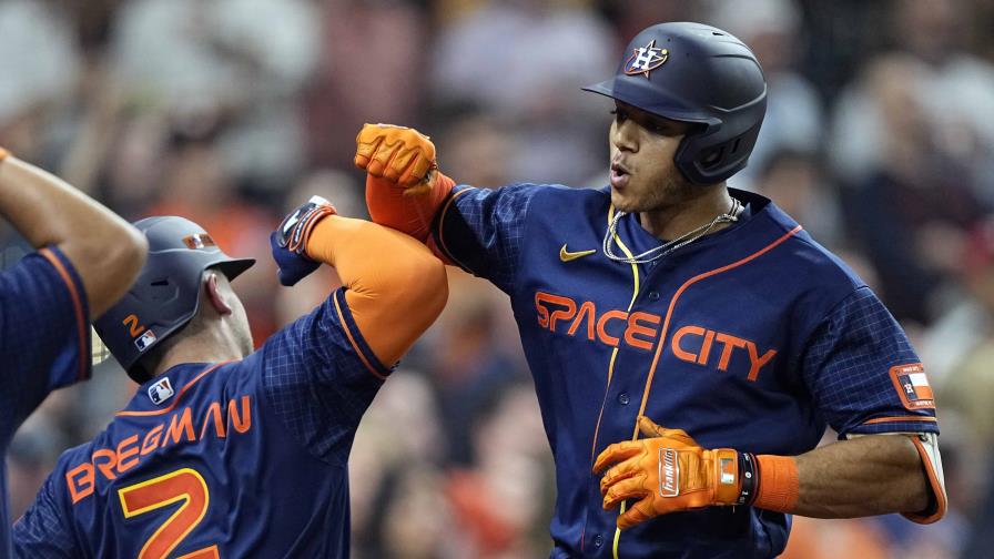 VÍDEO | Álvarez y Peña jonronean, Astros blanquean a Marineros