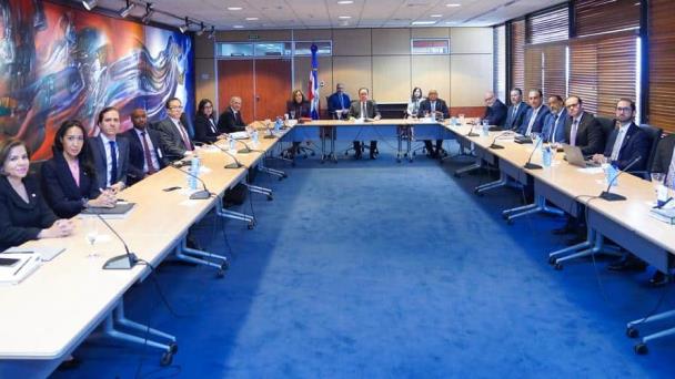 Misión del FMI evalúa desempeño de la economía dominicana