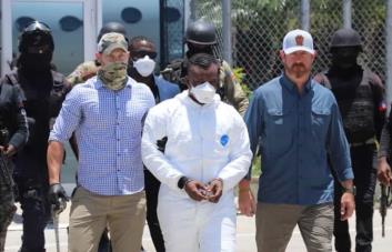 Fiscalía de Florida pide cadena perpetua para líder de banda haitiana 400 Mawozo