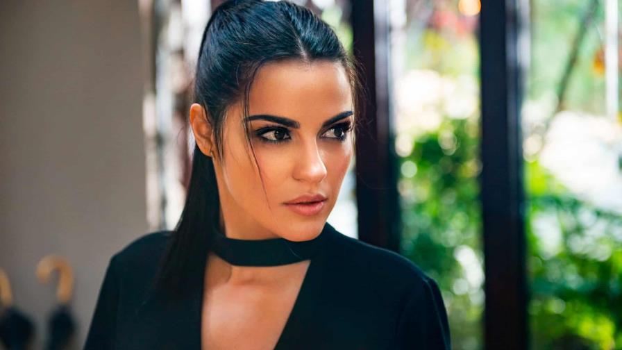 Maite Perroni protagoniza y produce “La octava cláusula”