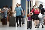 EEUU reitera recomendación de usar la mascarilla en aviones