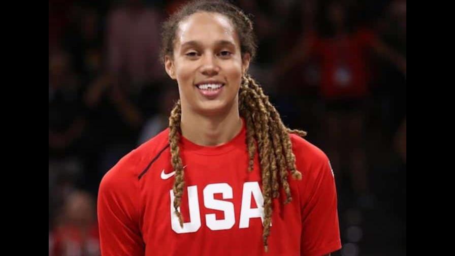 WNBA apoya a Brittney Griner, detenida en Rusia, con una calcomanía especial WNBA apoya a Brittney Griner, detenida en Rusia, con una calcomanía especial