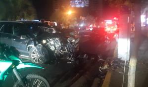 Joven sale ilesa en otro accidente en la avenida Abraham Lincoln