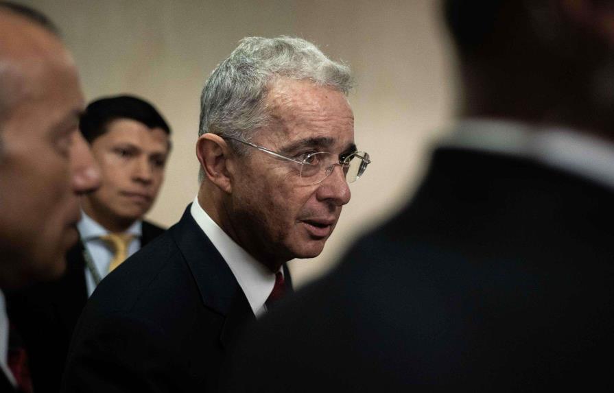 Expresidente Uribe no asistirá a investidura de Petro