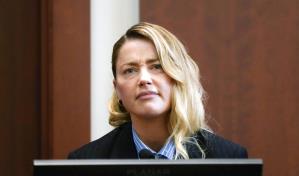 Amber Heard dice que Johnny Depp amenaz&oacute; con matarla