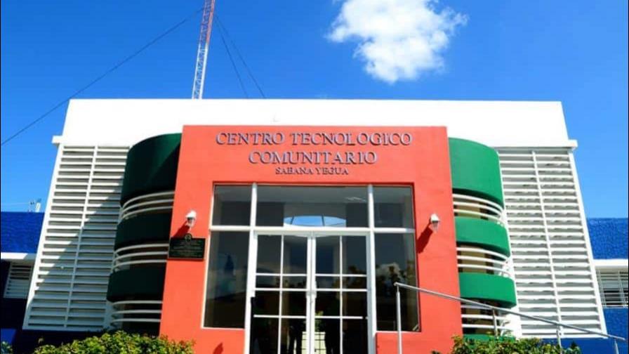 Centros Tecnológicos Comunitarios cumplirán con pagos atrasados a colaboradores