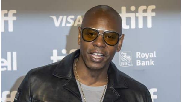 Agreden al cómico Dave Chappelle durante un espectáculo de Netflix