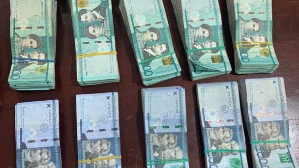 Apresan a dos de cuatros implicados en robo a camión de valores en plaza comercial