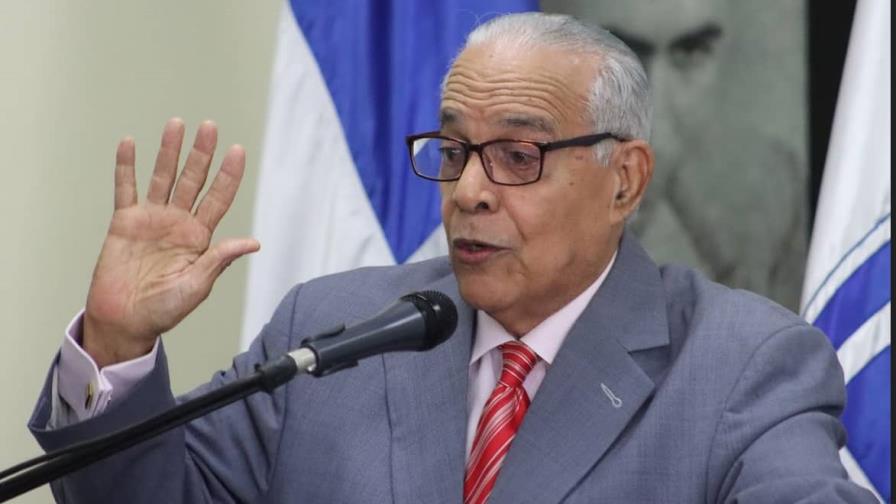 Entregan a Ercilio Veloz Premio Nacional a la Libertad de prensa 2022