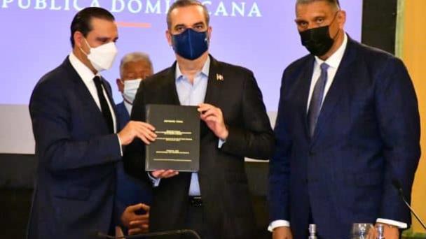 Servio Tulio pide a Luis Abinader acelerar el proceso de reforma policial