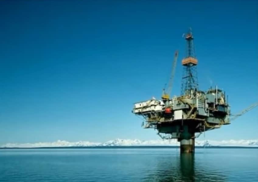 El petróleo de Texas sube un 4.18 % tras plan de UE para vetar el crudo ruso