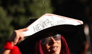 Polémica en EEUU en torno a posible fin del derecho constitucional al aborto