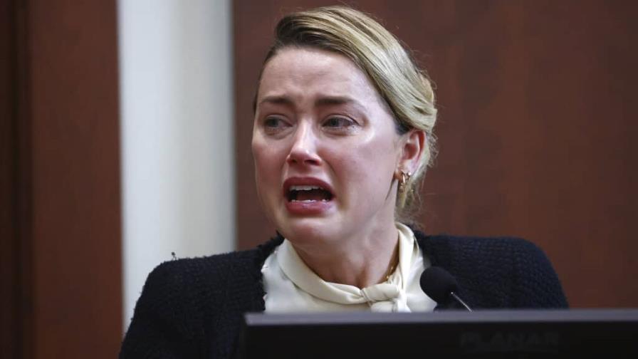 Amber Heard testifica que fue abusada por Depp con una botella de alcohol