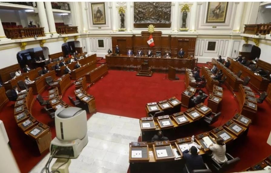 Congreso de Perú aprueba nuevo retiro anticipado de fondos de pensiones