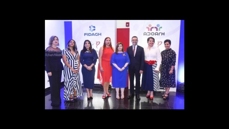 Adoarh inaugura congresos
